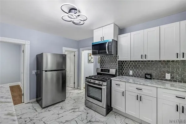 $1,650 | 405 W Ferry, Buffalo, NY 14213