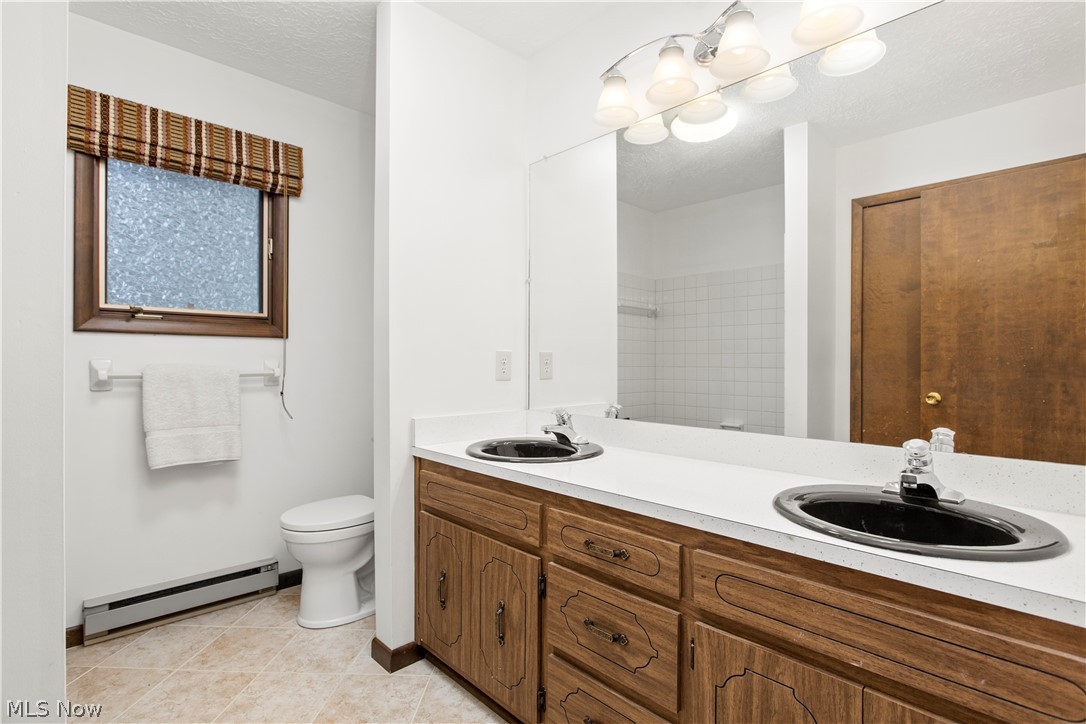 3935 Huffman Road Medina, OH 44256 - Photo 20 of 27 2nd floor guest bathroom
