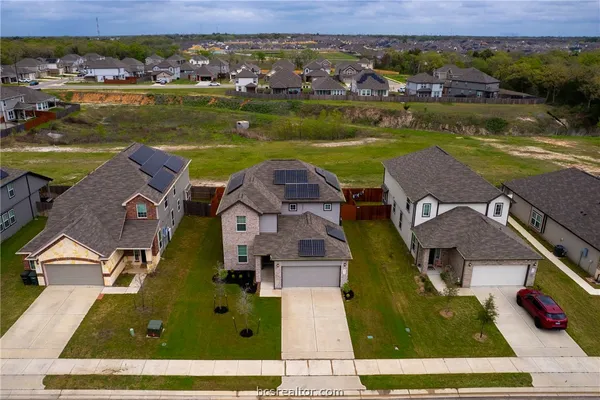 $2,300 | 5764 Paseo Place, Bryan, TX 77807