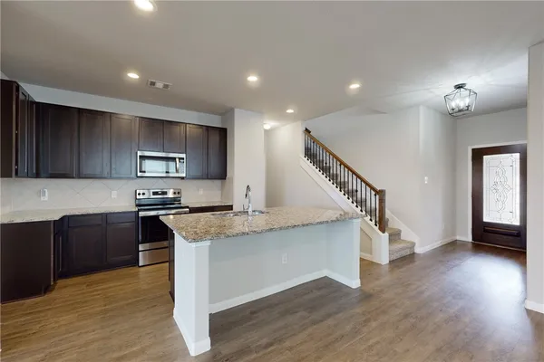 $2,300 | 5764 Paseo Place, Bryan, TX 77807
