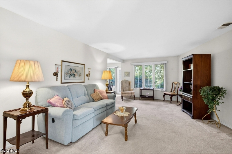 118 Terrace Drive Chatham, NJ 07928 - Photo 5 of 28