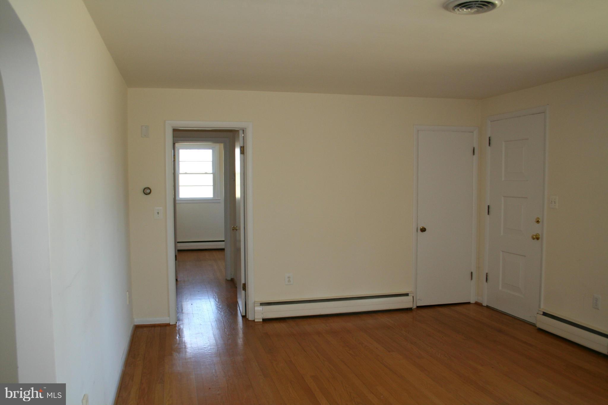 23400 Shiloh Church Road Boyds, MD 20841 - Photo 5 of 14 Interior (General)