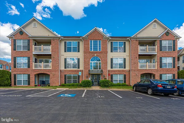 $280,000 | 2513 Shelley Circle, Unit 9 3D, Frederick, MD 21702