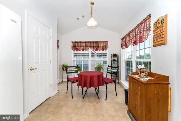 $280,000 | 2513 Shelley Circle, Unit 9 3D, Frederick, MD 21702