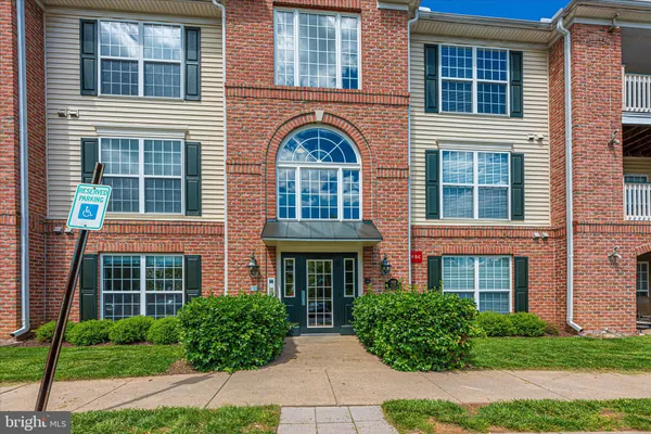 $280,000 | 2513 Shelley Circle, Unit 9 3D, Frederick, MD 21702