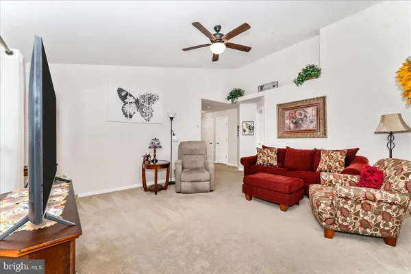 $280,000 | 2513 Shelley Circle, Unit 9 3D, Frederick, MD 21702