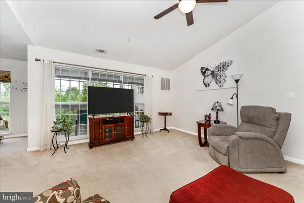 $280,000 | 2513 Shelley Circle, Unit 9 3D, Frederick, MD 21702