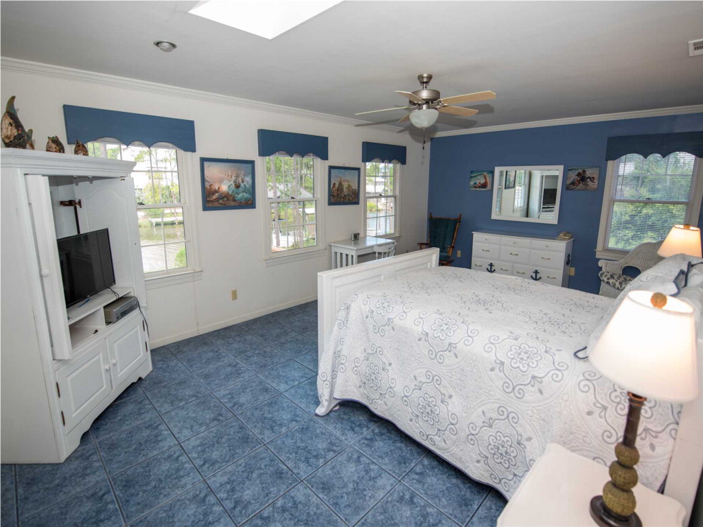 371 Cook Street Eastpoint, FL 32328 - Photo 15 of 40