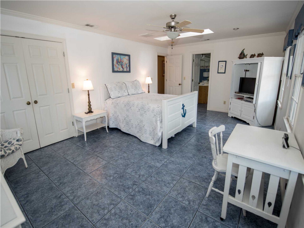 371 Cook Street Eastpoint, FL 32328 - Photo 18 of 40