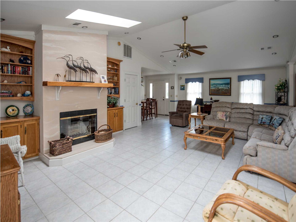 371 Cook Street Eastpoint, FL 32328 - Photo 6 of 40
