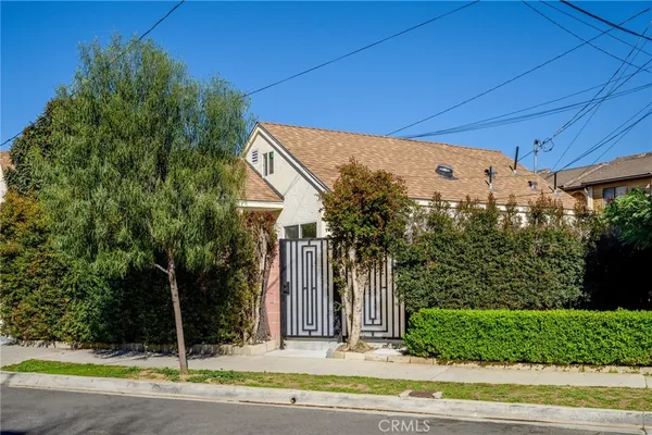 $3,700 | 592 South Street, Unit A, Glendale, CA 91202