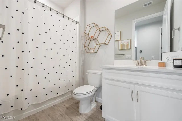 $335,000 | 10363 Bonavie Cove Drive, Fort Myers, FL 33966