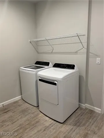 $335,000 | 10363 Bonavie Cove Drive, Fort Myers, FL 33966