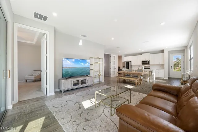 $335,000 | 10363 Bonavie Cove Drive, Fort Myers, FL 33966