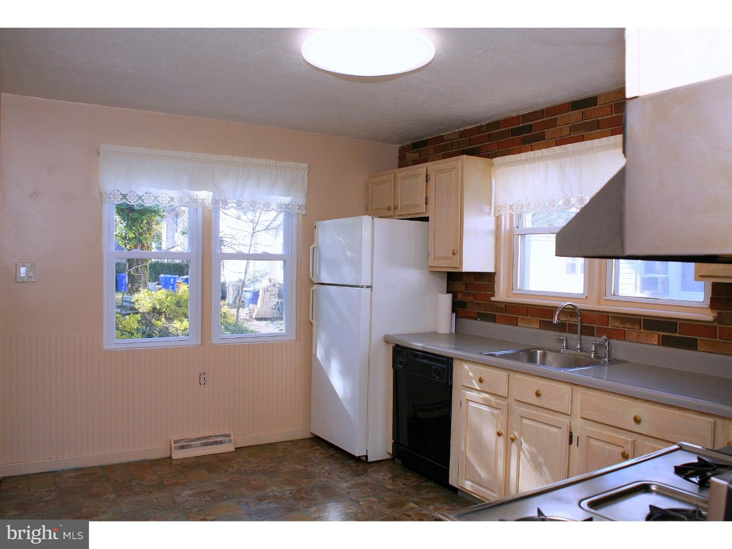 308 South Fairview Street Riverside, NJ 08075 - Photo 7 of 21 Kitchen