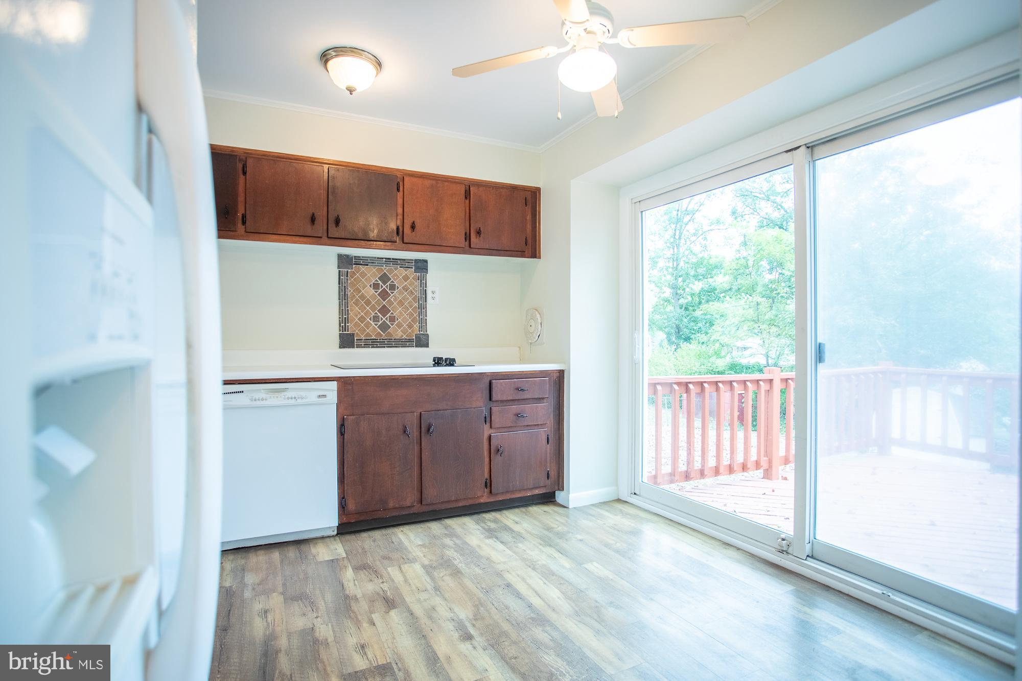 6104 Craft Road Alexandria, VA 22310 - Photo 12 of 35 Kitchen