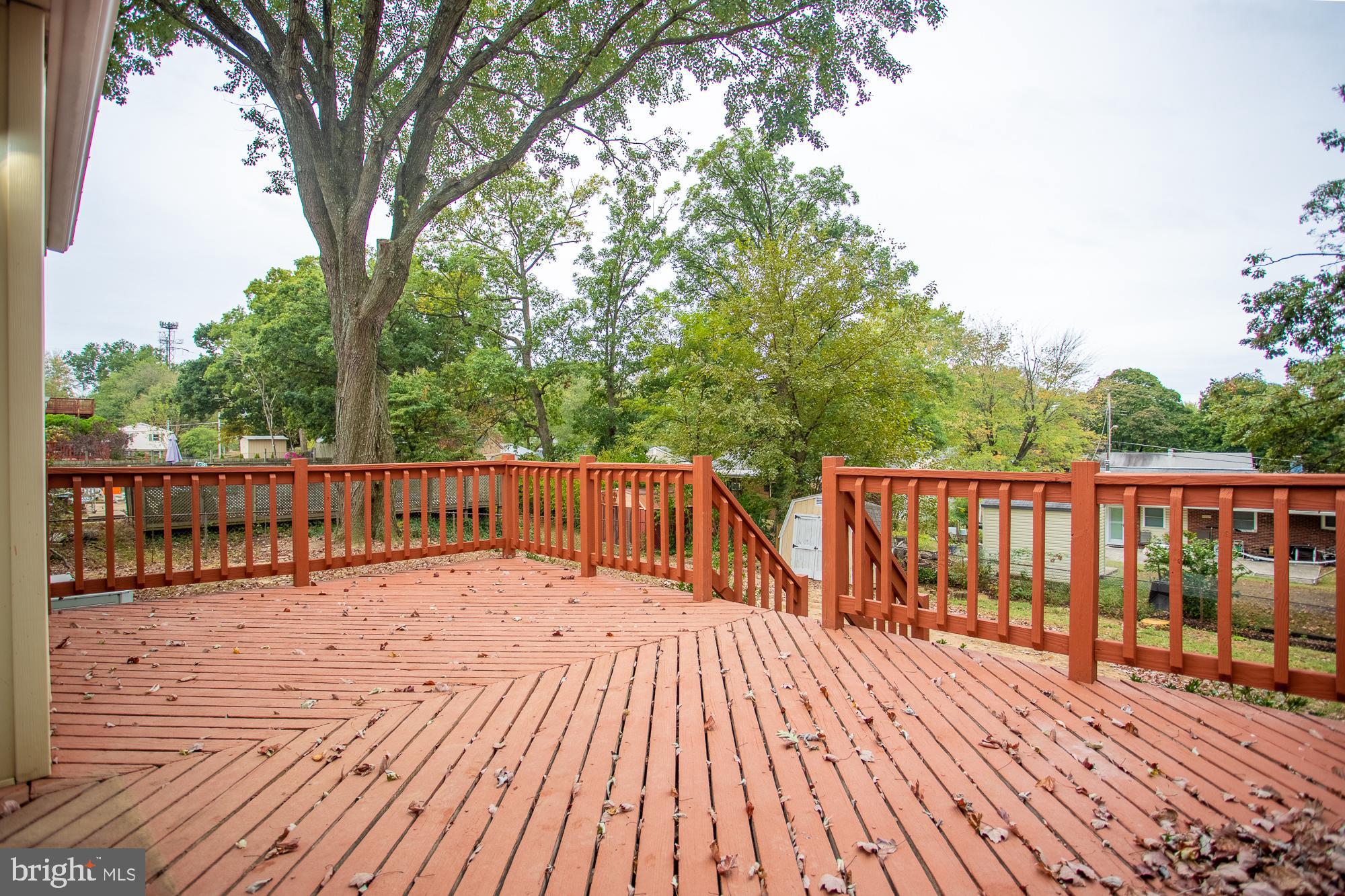 6104 Craft Road Alexandria, VA 22310 - Photo 32 of 35 Rear Deck
