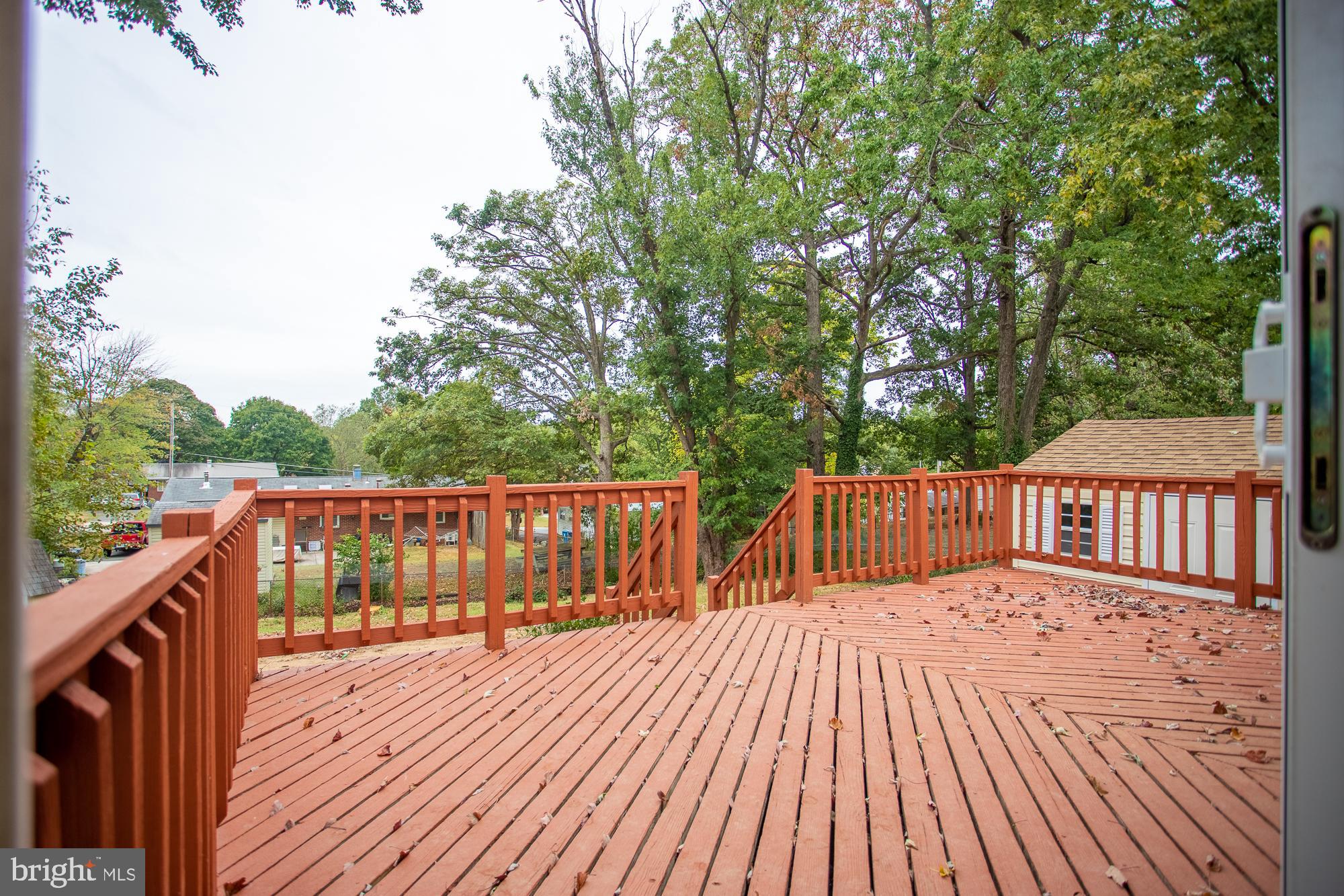 6104 Craft Road Alexandria, VA 22310 - Photo 33 of 35 Rear Deck