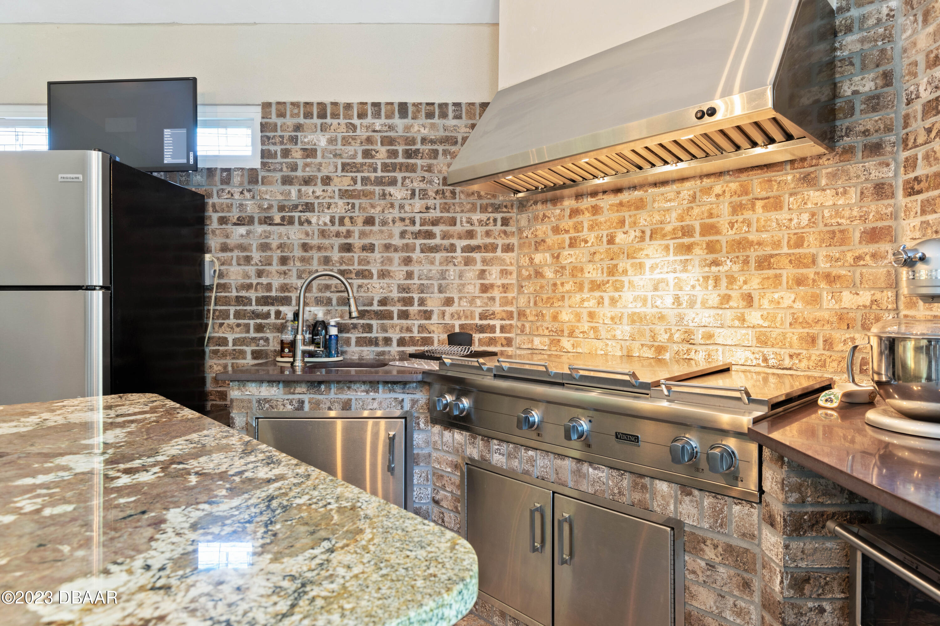 54 Kingsley Circle Ormond Beach, FL 32174 - Photo 30 of 76 Viking Range