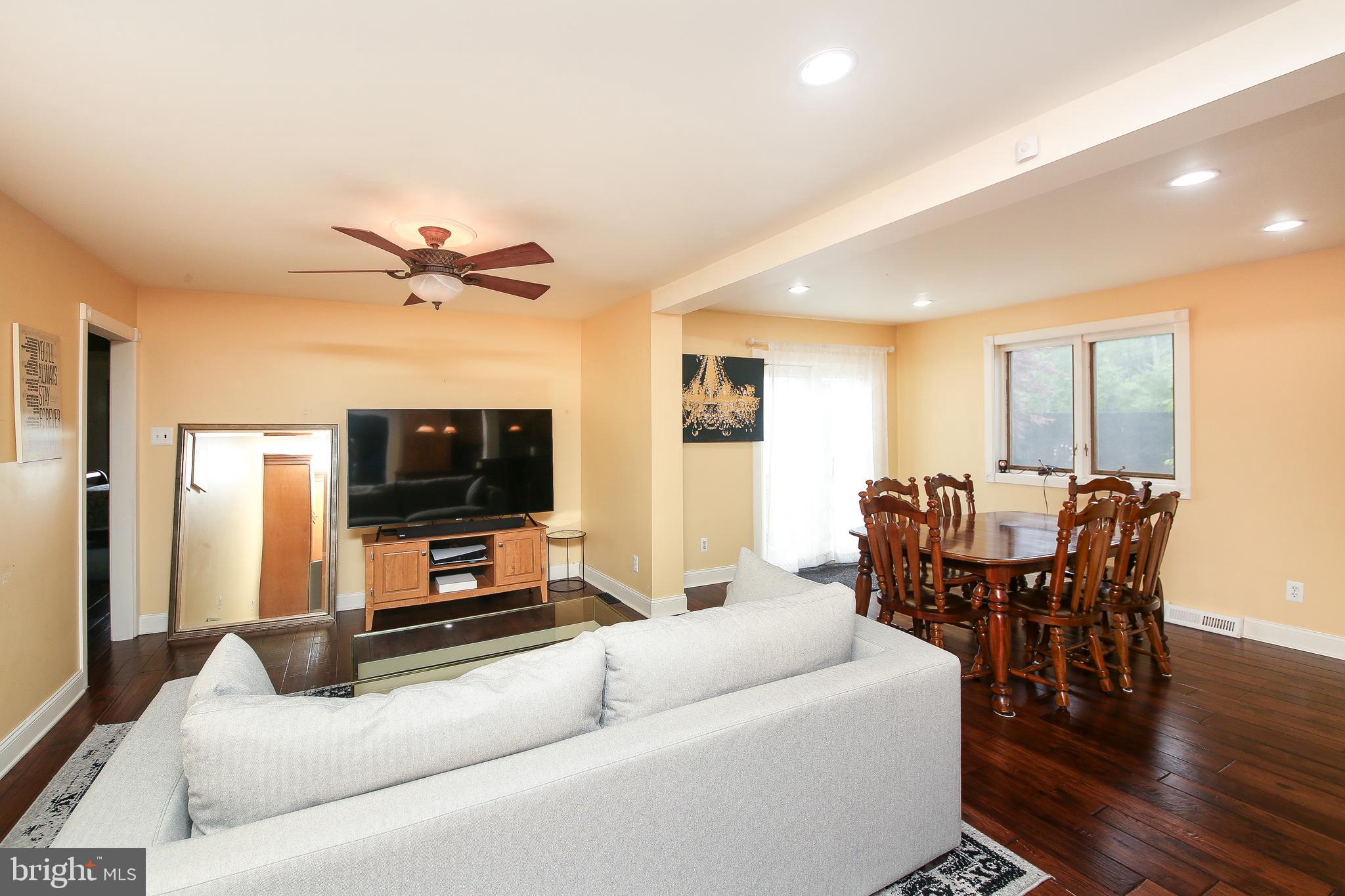 2348 Oakfield Road Warrington, PA 18976 - Photo 12 of 44