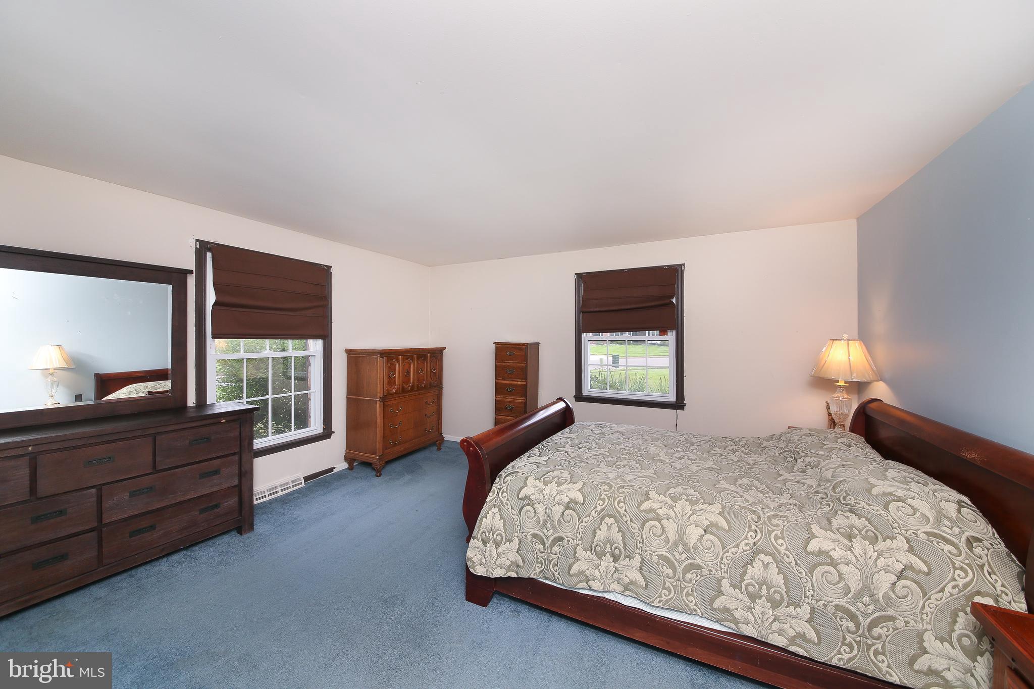 2348 Oakfield Road Warrington, PA 18976 - Photo 15 of 44