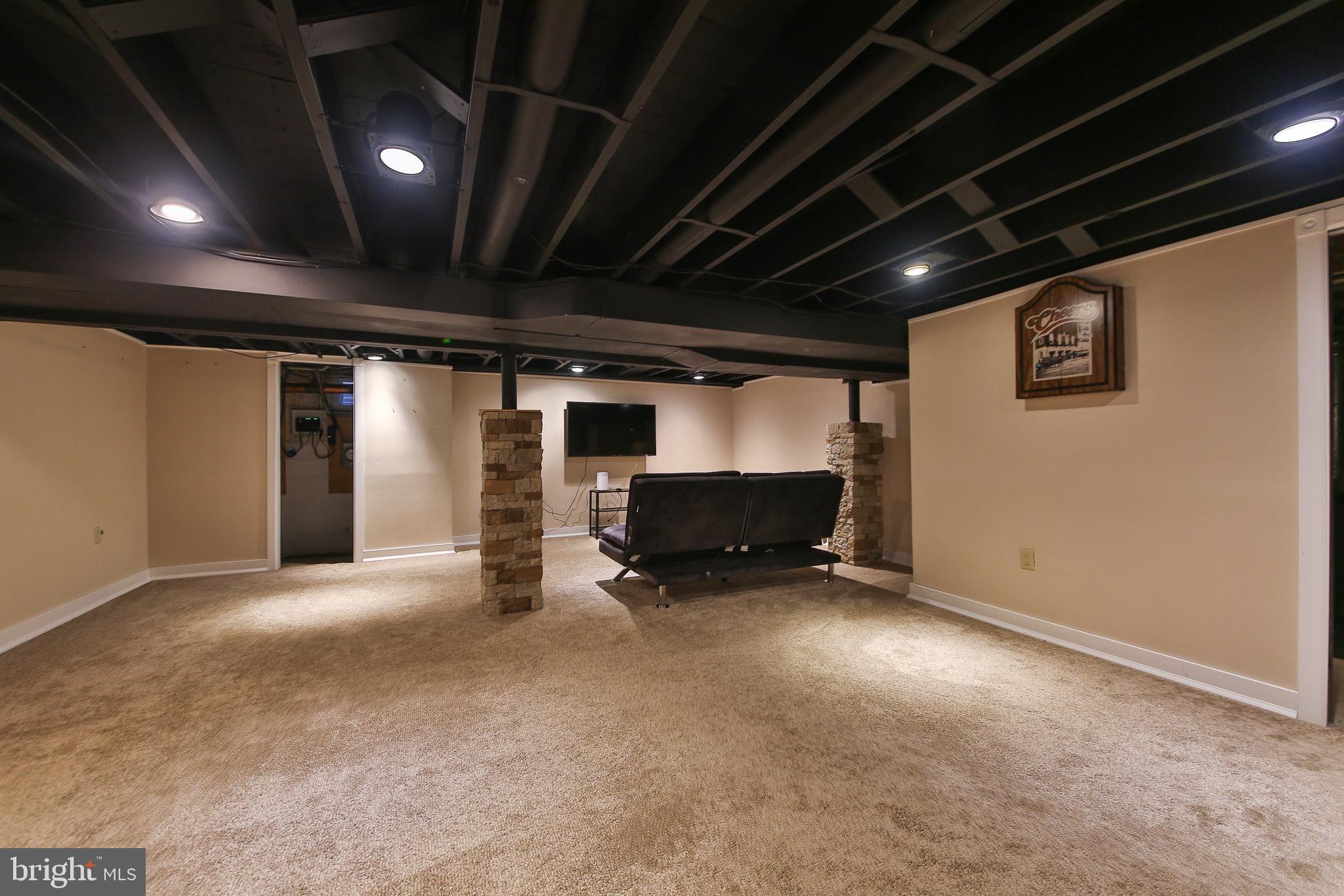 2348 Oakfield Road Warrington, PA 18976 - Photo 24 of 44