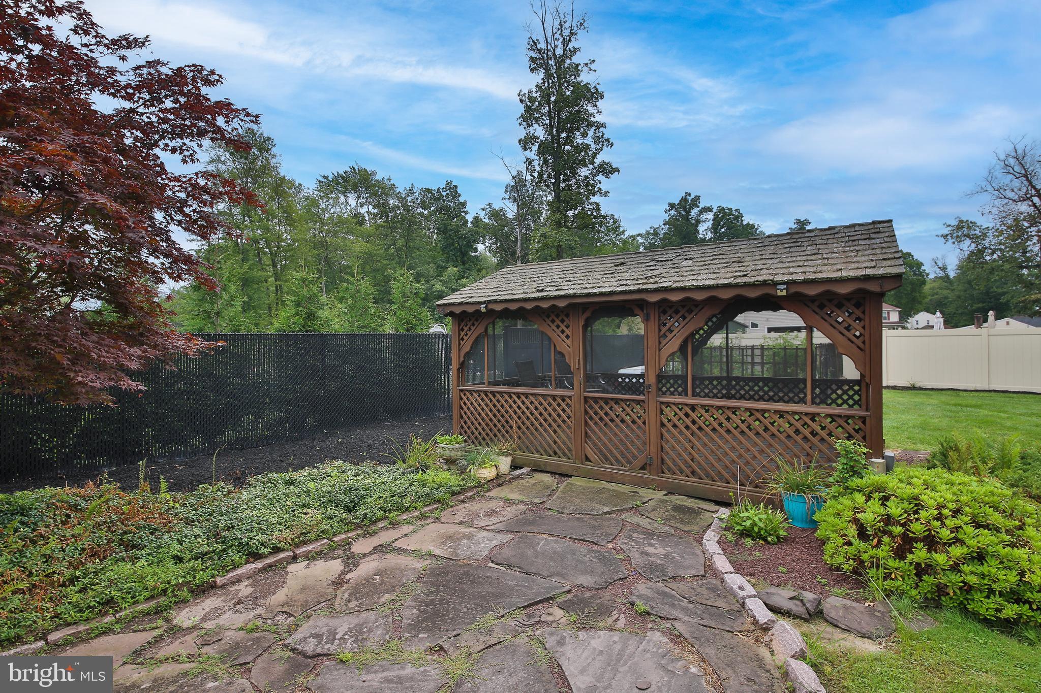 2348 Oakfield Road Warrington, PA 18976 - Photo 28 of 44