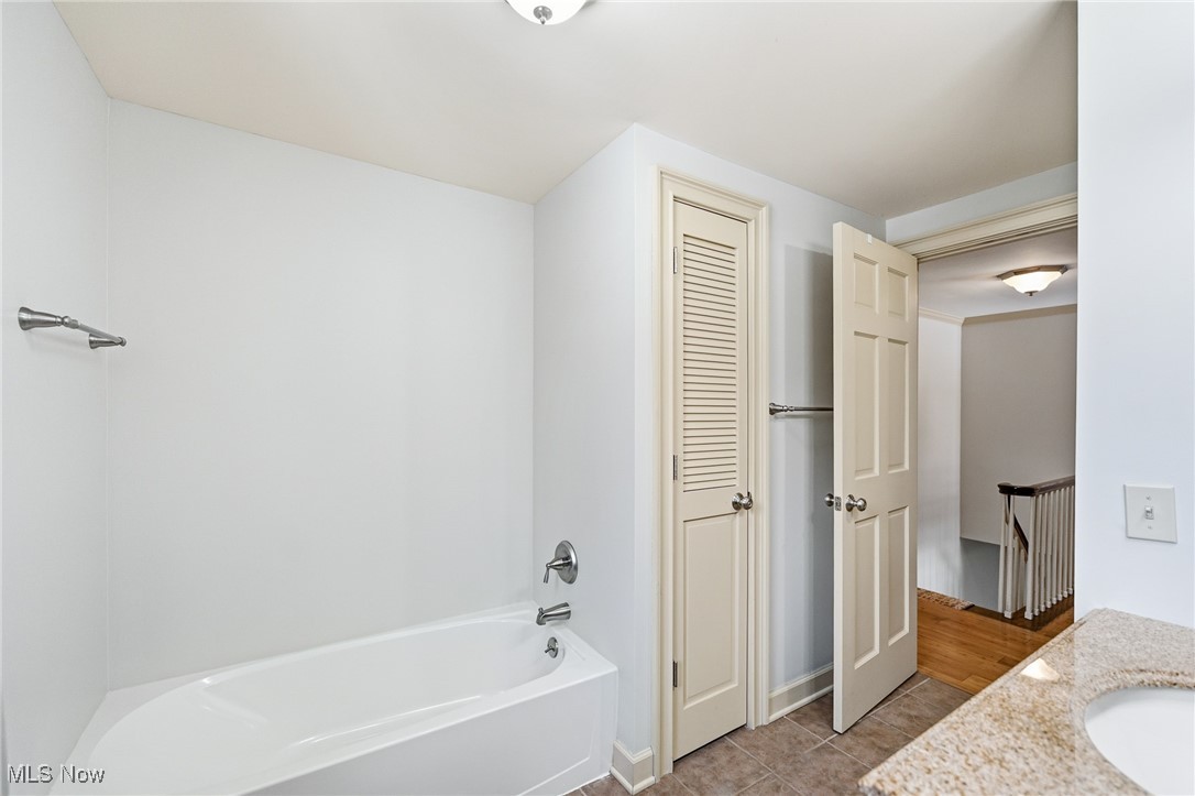 153 Overhill Road Youngstown, OH 44512 - Photo 29 of 49 Gallery Image 29