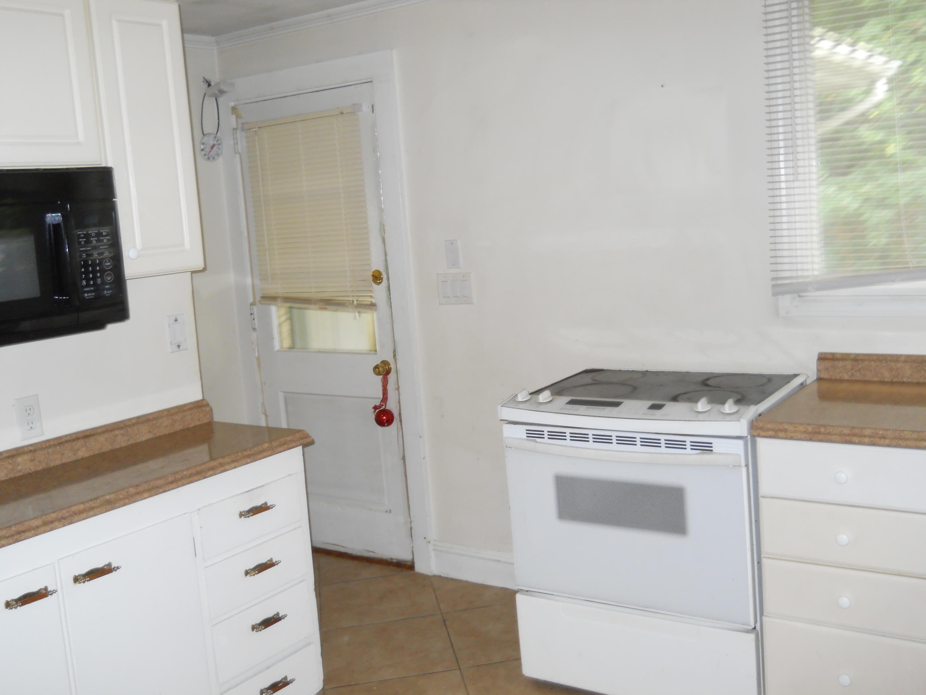 30 Dunns Pond Road Hyannis, MA 02601 - Photo 12 of 30 a utility room with washer and dryer