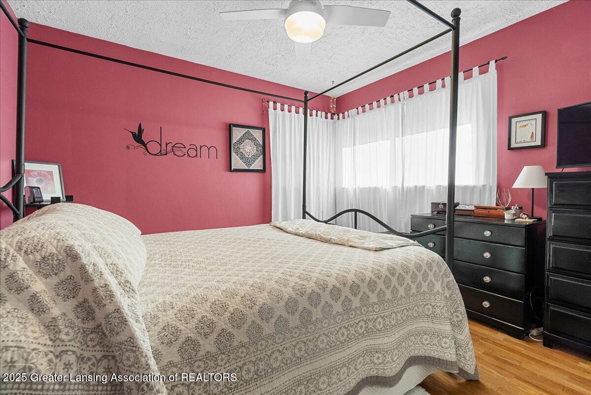 5928 Rolfe Road Lansing, MI 48911 - Photo 15 of 30 21-Media Jett - 13