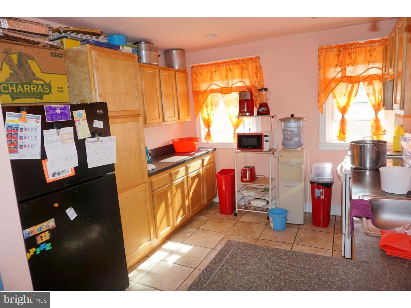 239 Copley Road Upper Darby, PA 19082 - Photo 8 of 15 Kitchen