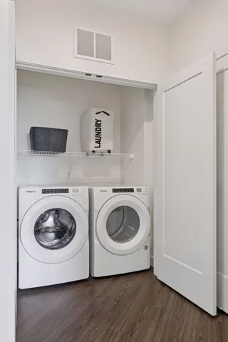 $3,541 | 12610 Ridgedale Drive, Unit 630, Minnetonka, MN 55305