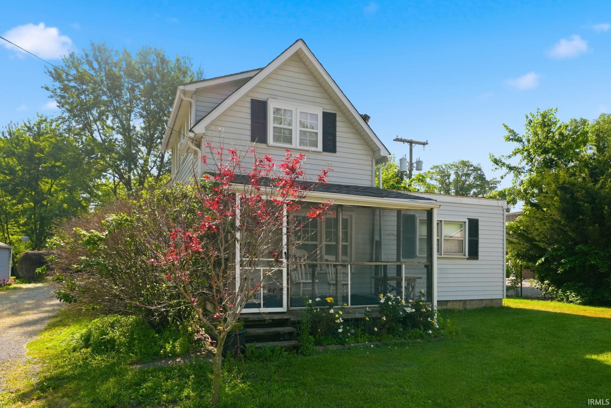 2901 Rousseau Avenue Fort Wayne, IN 46802 - Photo 2 of 39 Gallery Image 2