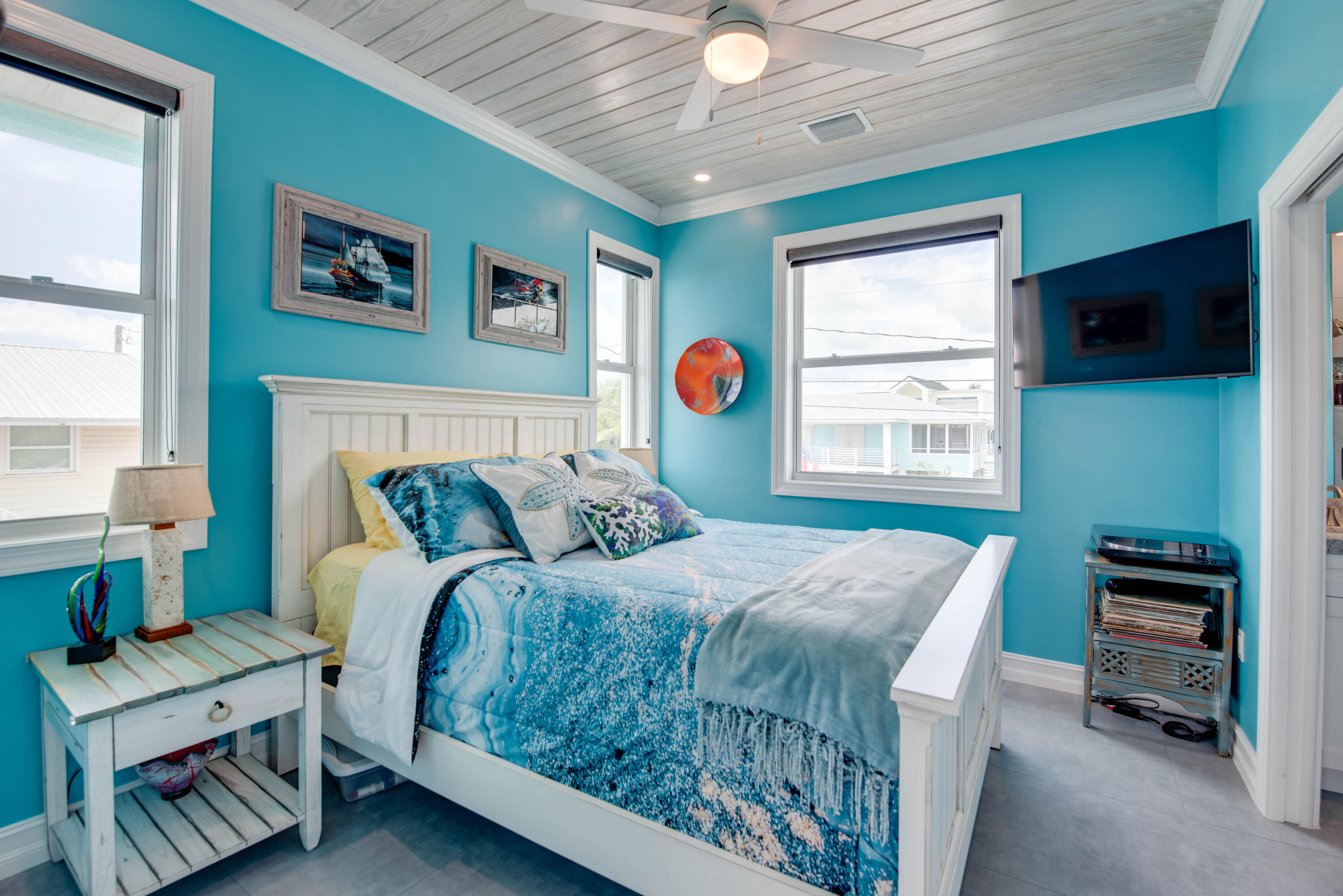 747 La Fitte Road Summerland Key, FL 33042 - Photo 91 of 103 a bedroom with a bed and a window