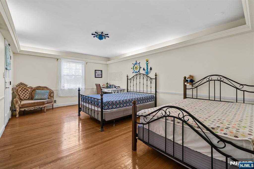 328 West Ridgewood Avenue Ridgewood, NJ 07450 - Photo 23 of 49