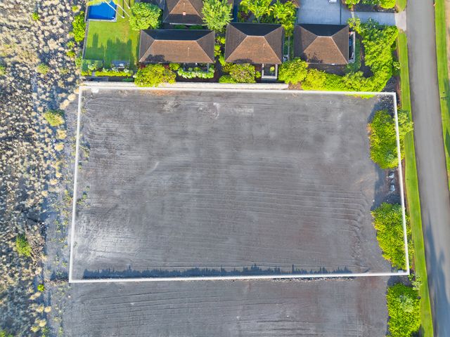 a view of an outdoor space