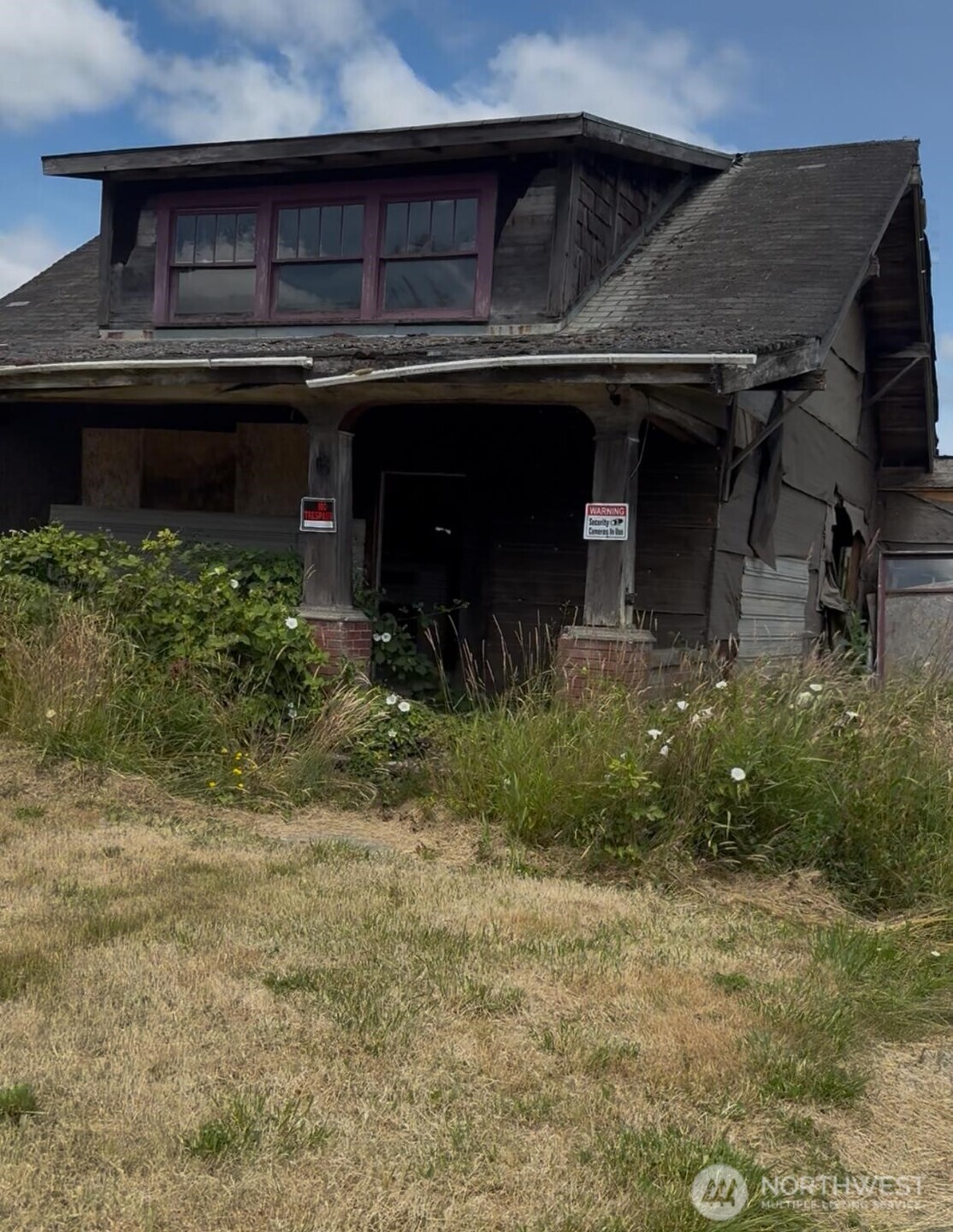 673 Monte Elma Road Montesano, WA 98563 - Photo 3 of 10 a front view of house with garden