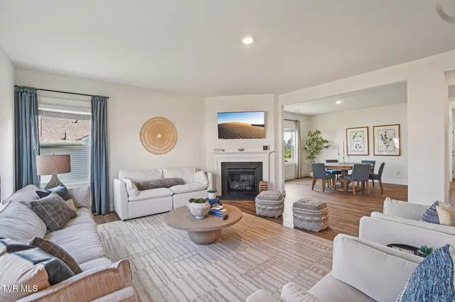 $412,165 | 101 Mint Ct Bluff, Bluff City, TN 37618