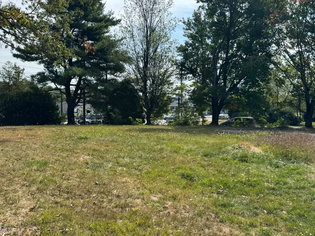 $1,600,000 | 59 Leighton Road, Falmouth, ME 04105