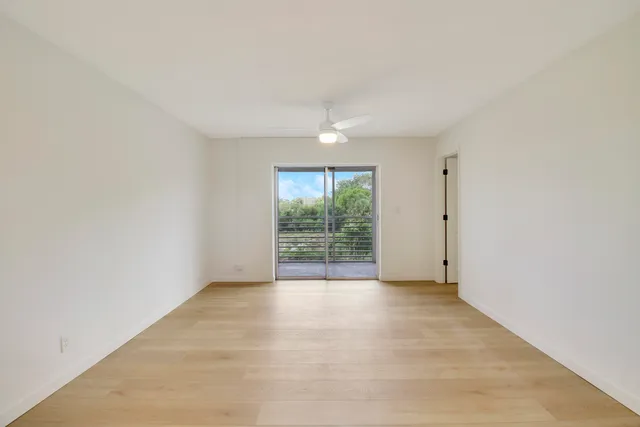 $2,000 | 2770 Garden Drive South, Unit 212, Lake Worth, FL 33461