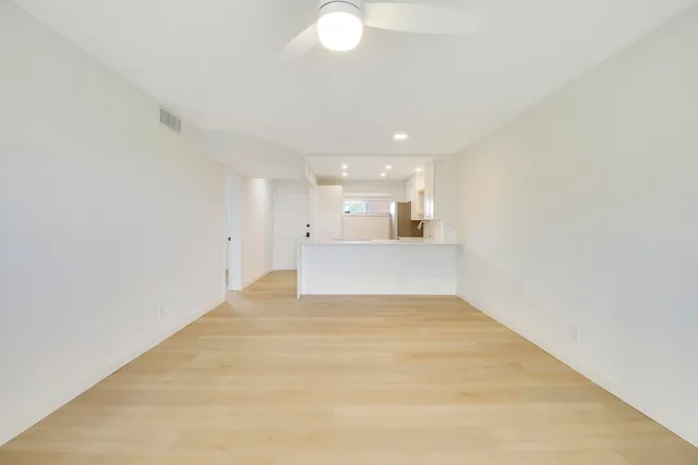 $2,000 | 2770 Garden Drive South, Unit 212, Lake Worth, FL 33461