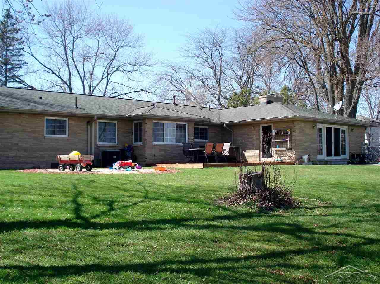 135 South Huron Road Linwood, MI 48634 - Photo 4 of 29