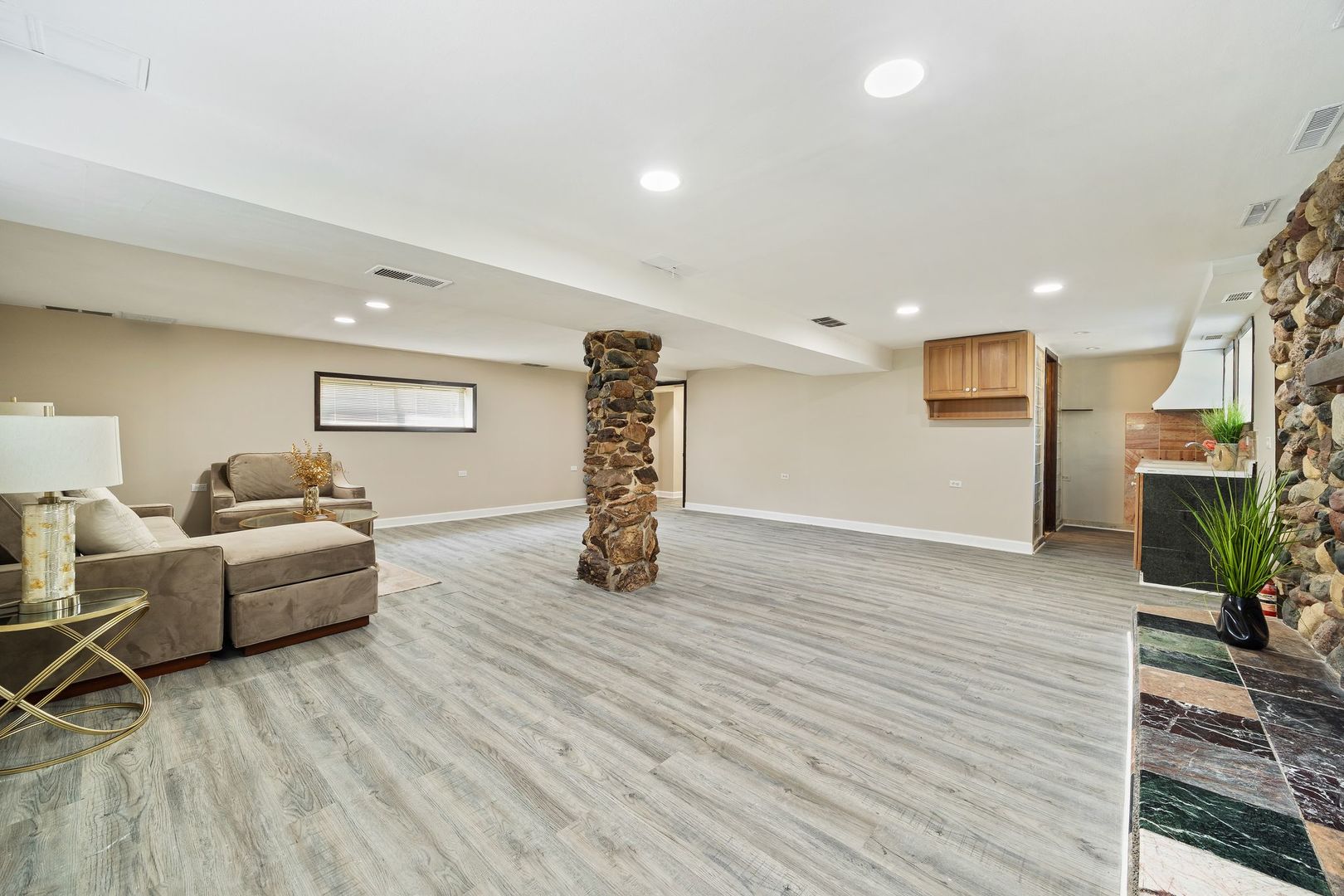 564 West Harrison Road Lombard, IL 60148 - Photo 19 of 33