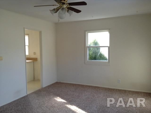916 West Ridgemont Road Peoria, IL 61614 - Photo 3 of 9 Gallery Image 3