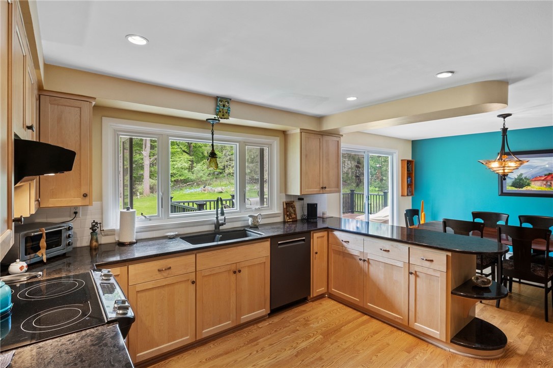 1131 Wall Road Webster, NY 14580 - Photo 8 of 39