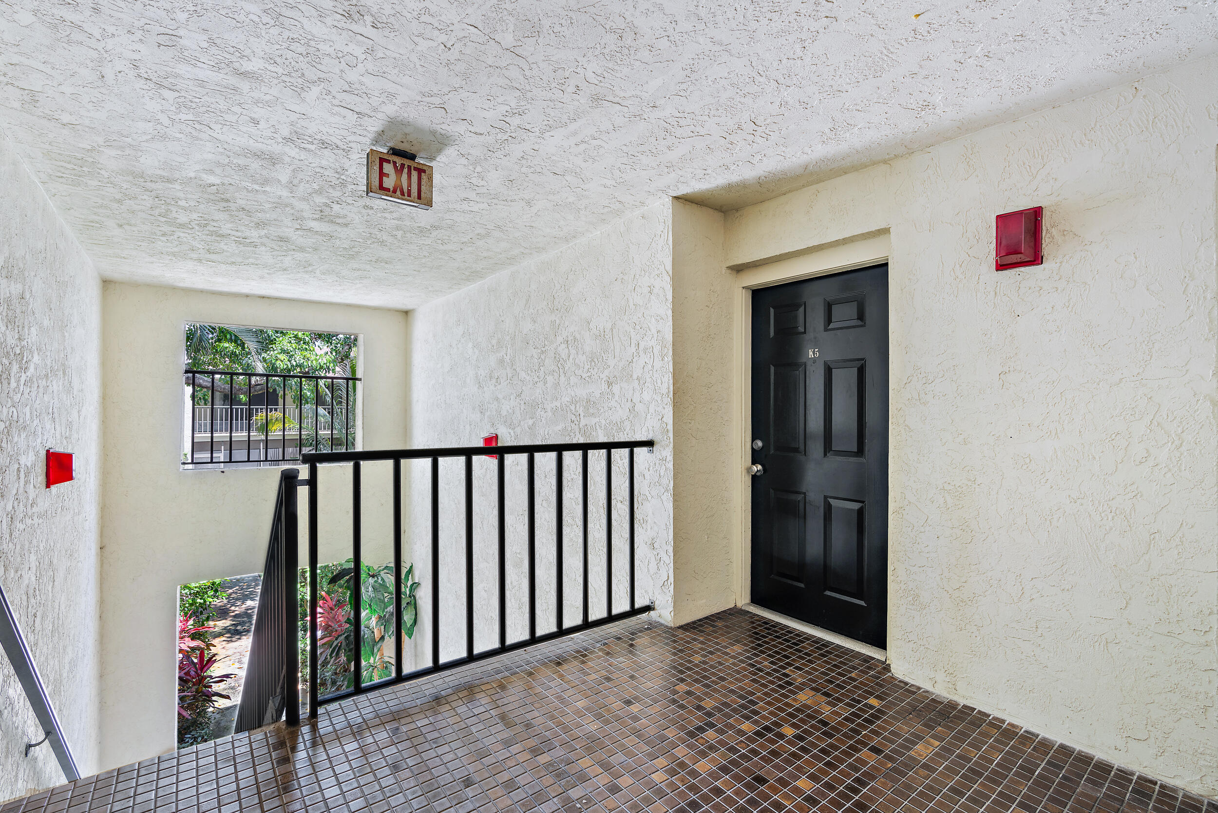 150 Pineview Road, Unit K5 Jupiter, FL 33469 - Photo 14 of 20 150 Pineview Rd, Unit K5-15