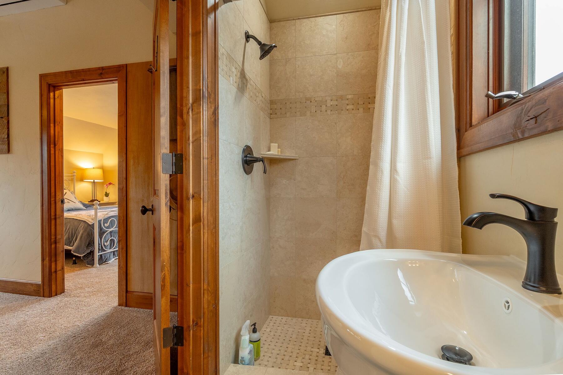 20112 Star Fire Ridge Court Bend, OR 97702 - Photo 30 of 72