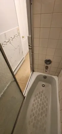 $2,300 | 17 Arlington Street, Unit 1, Worcester, MA 01604