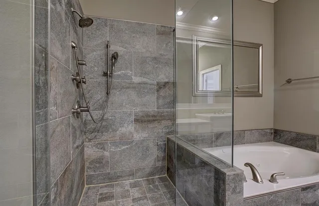 $4,750 | 3435 Howell Street, Dallas, TX 75204