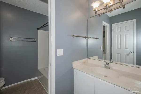 $233,900 | 3400 Wimbledon Drive, Unit 5, Pensacola, FL 32504